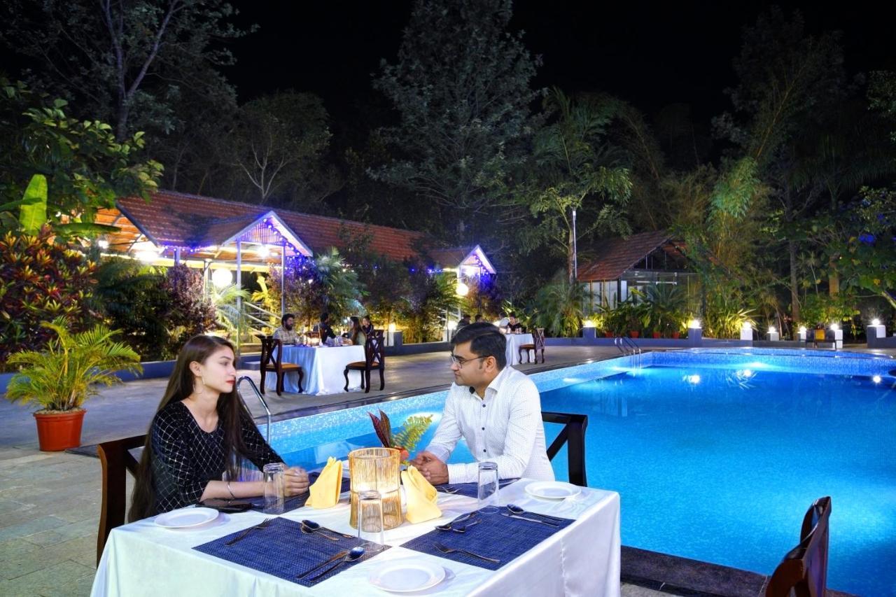 Paddington Resorts y Spa Kushālnagar Exterior foto